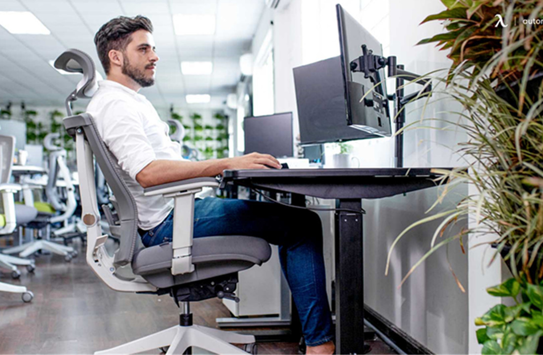 What You Should Look At In A Computer Desk And Chair